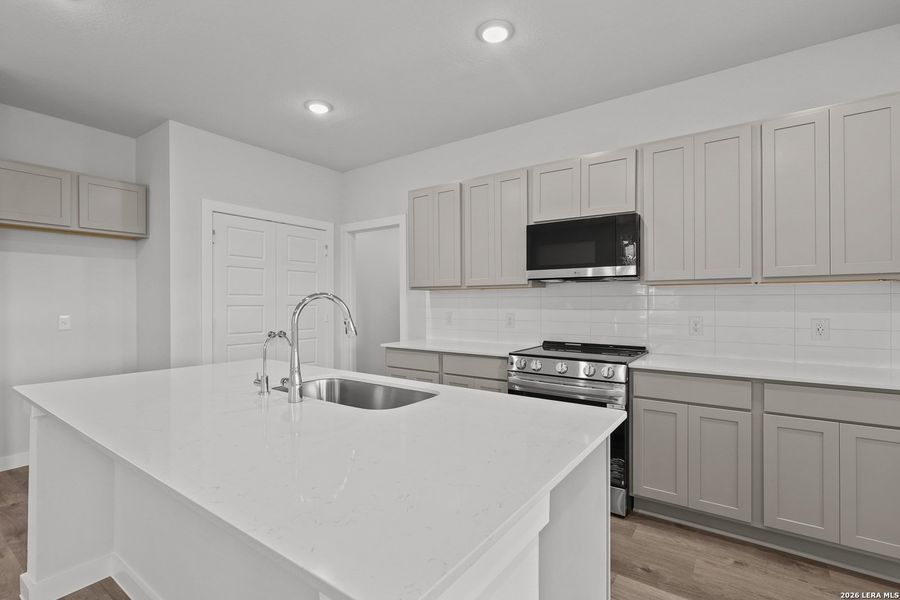 Furnished interior view inside a new home in Spring Creek, San Antonio (Image 12).