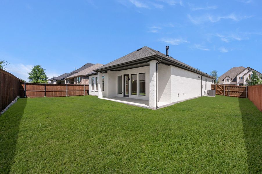 Exterior details and patio area of a home in Bridgewater, Midlothian (Image 3).
