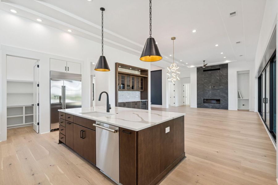 Furnished interior view inside a new home in , Ravenel (Image 6).