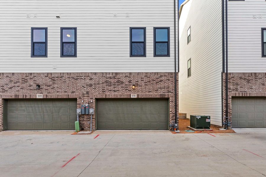 Rear Exterior Design Representative Photo