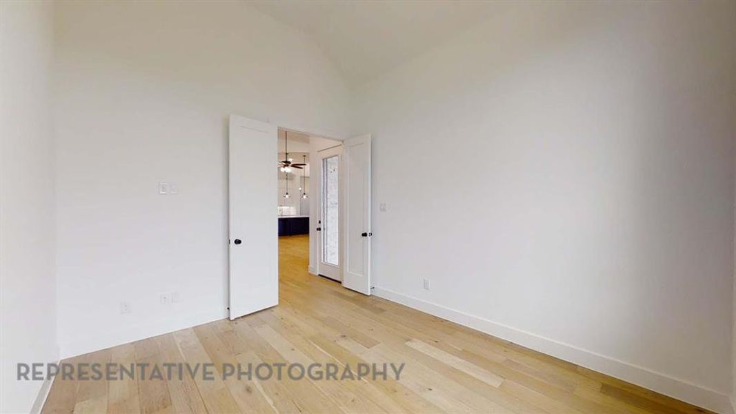 Spacious, unfurnished interior of a new home in Saddle Star Estates, Rockwall (Image 19).