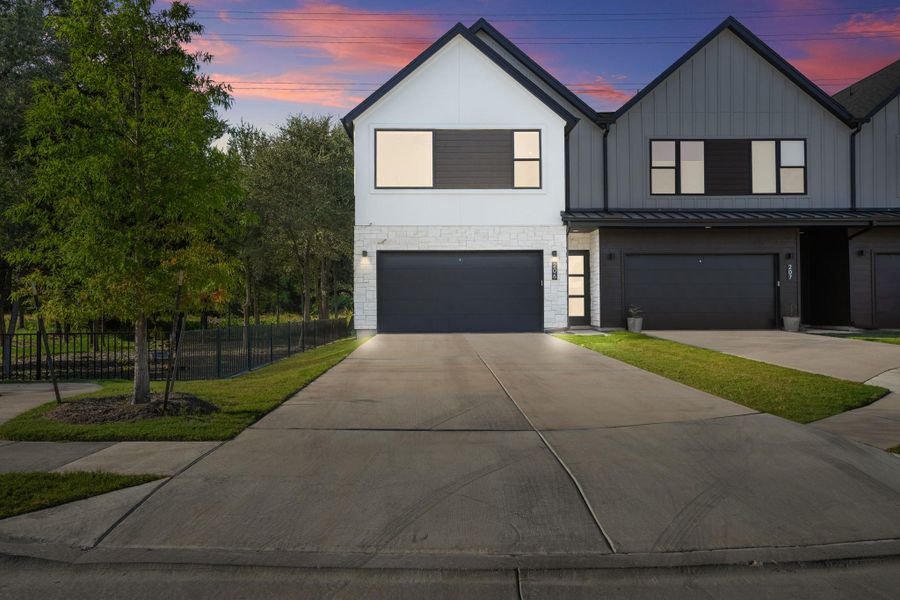 Low maintenance lock-n-Leave living in Cedar Park’s Park Place at Lakeline community. Low maintenance lock-n-Leave living in Cedar Park’s Park Place at Lakeline community.