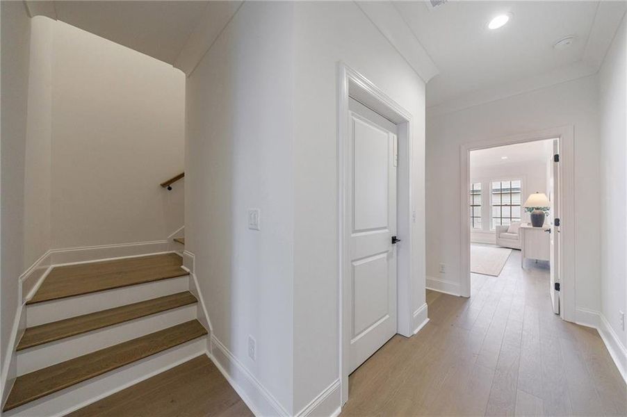 Spacious, unfurnished interior of a new home in , Alpharetta (Image 25).
