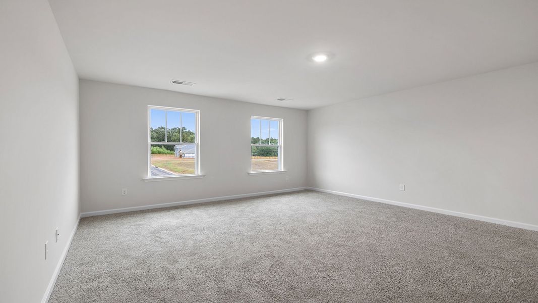 Spacious, unfurnished interior of a new home in Cedar Gap, Fountain Inn (Image 28).