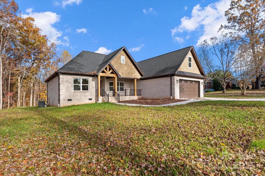 Full Brick w/Vinyl Shake Accents Full Brick w/Vinyl Shake Accents