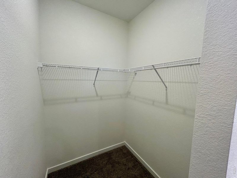 Spacious, unfurnished interior of a new home in Hudson Hills, Hudson (Image 12).