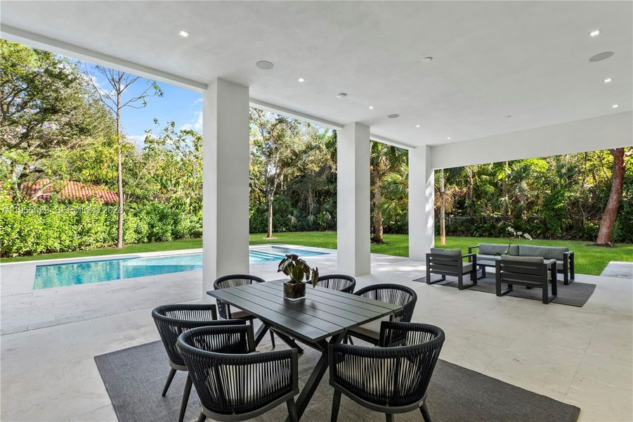 Exterior details and patio area of a home in , Miami (Image 30).