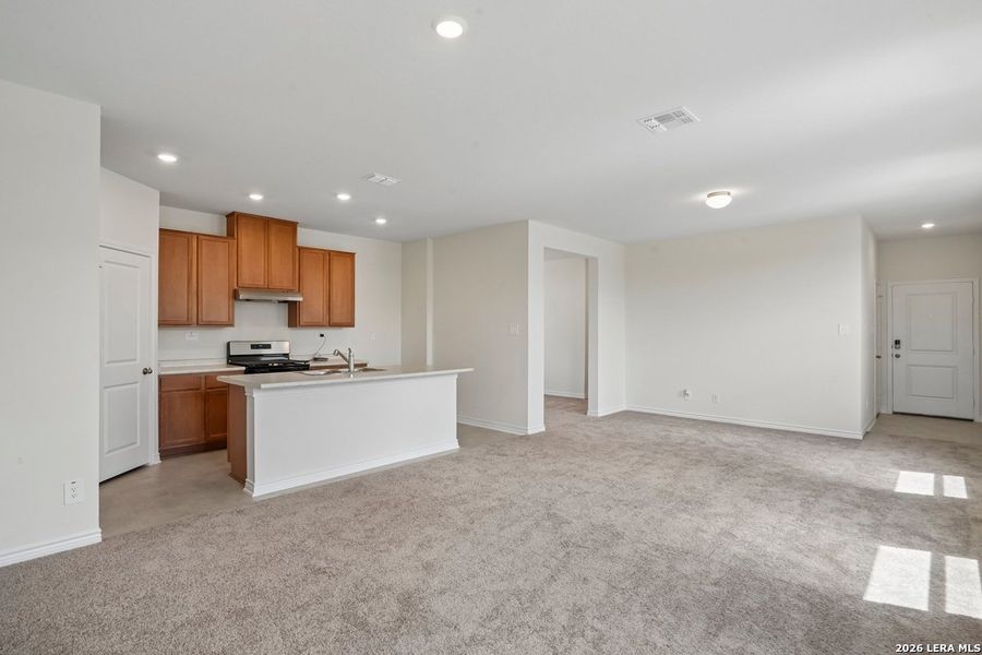 Furnished interior view inside a new home in Punta Verde, Converse (Image 5).