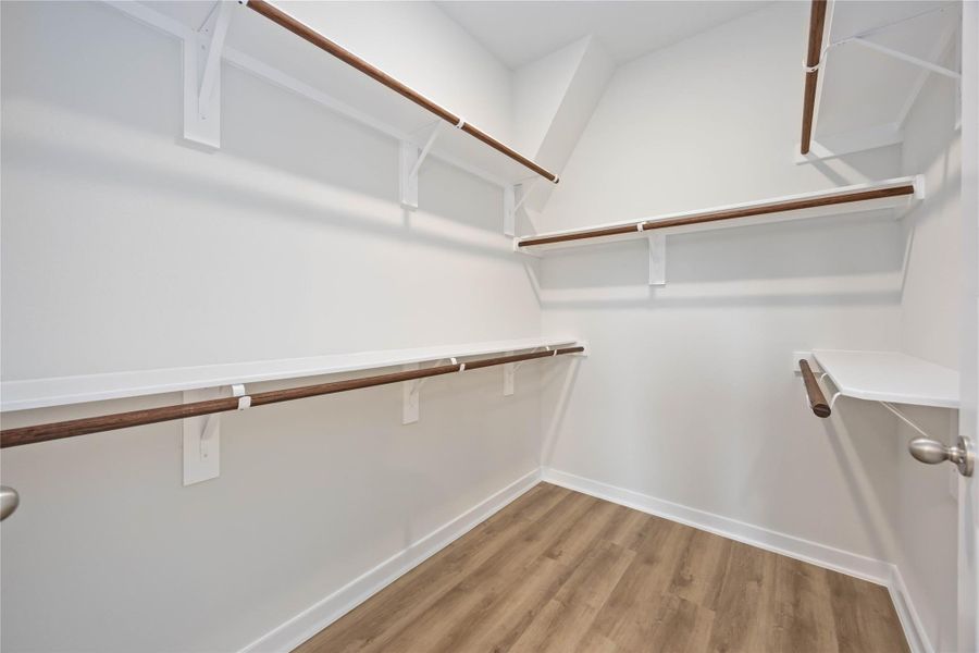 Spacious, unfurnished interior of a new home in Barton Place, Cleveland (Image 11).