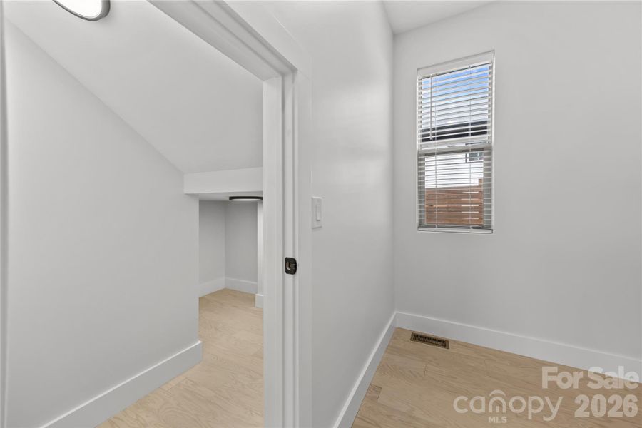 Spacious, unfurnished interior of a new home in , Asheville (Image 18).