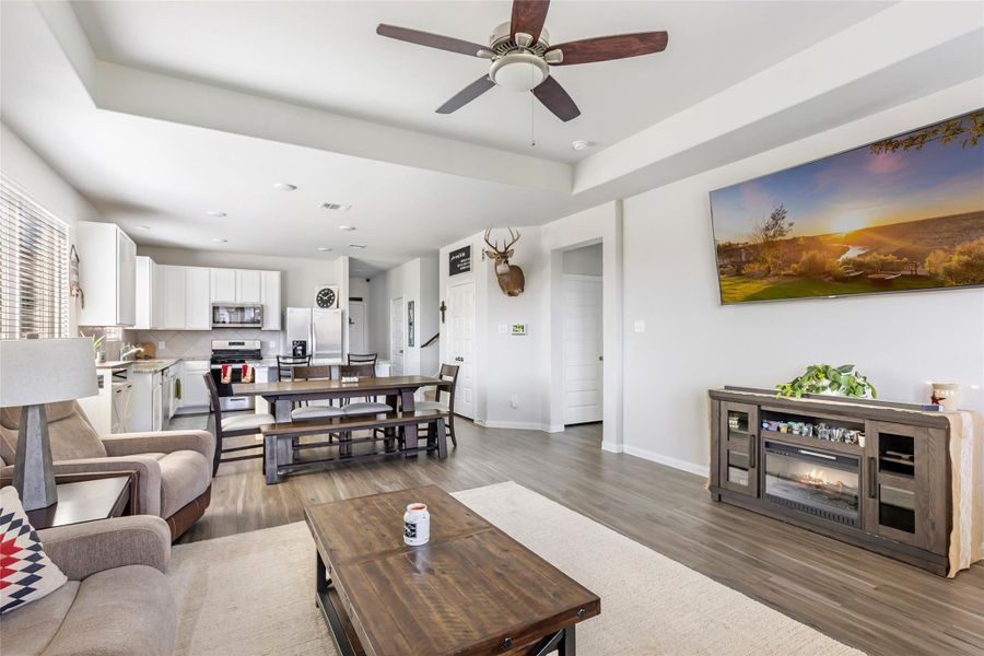 Furnished interior view inside a new home in Granger Pines, Conroe (Image 8).