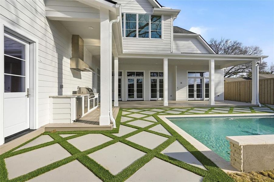Exterior details and patio area of a home in , Dallas (Image 29).