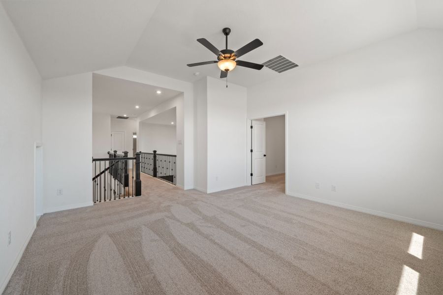 4br New Home in Liberty Hill, TX.  - Slide 25