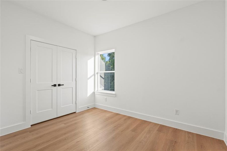 Spacious, unfurnished interior of a new home in , Dallas (Image 22).