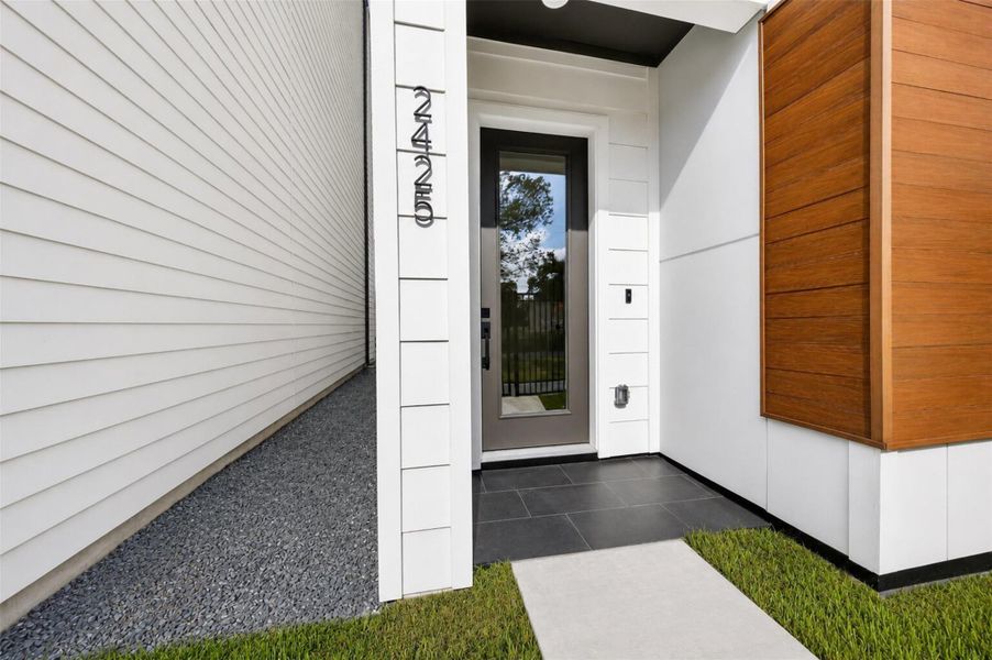 Exterior details and patio area of a home in , Houston (Image 26).