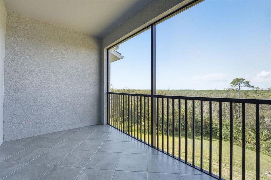 Exterior details and patio area of a home in , Punta Gorda (Image 2).