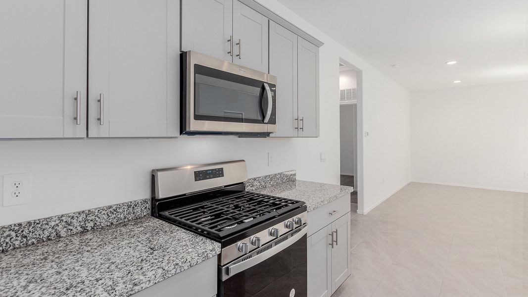 Furnished interior view inside a new home in Hanson Ridge, Vail (Image 12).