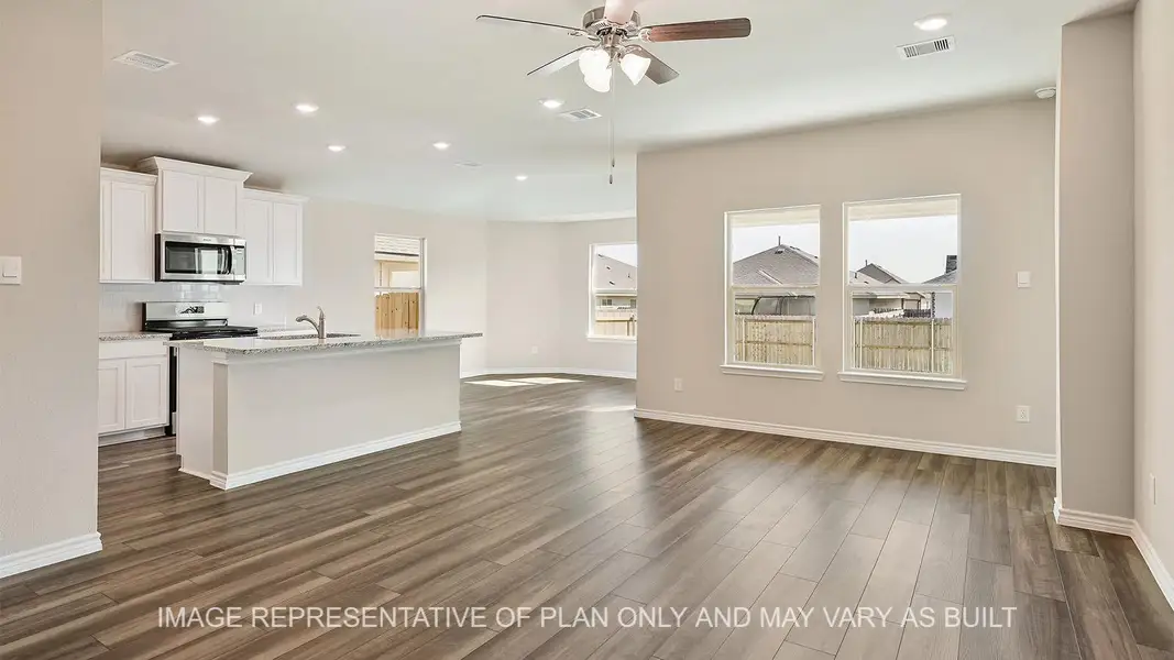 Spacious, unfurnished interior of a new home in Southern Pointe, College Station (Image 9).