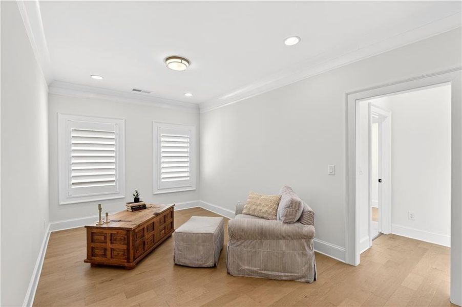Furnished interior view inside a new home in Hillandale In Historic Roswell, Roswell (Image 4). Furnished interior view inside a new home in Hillandale In Historic Roswell, Roswell (Image 4).