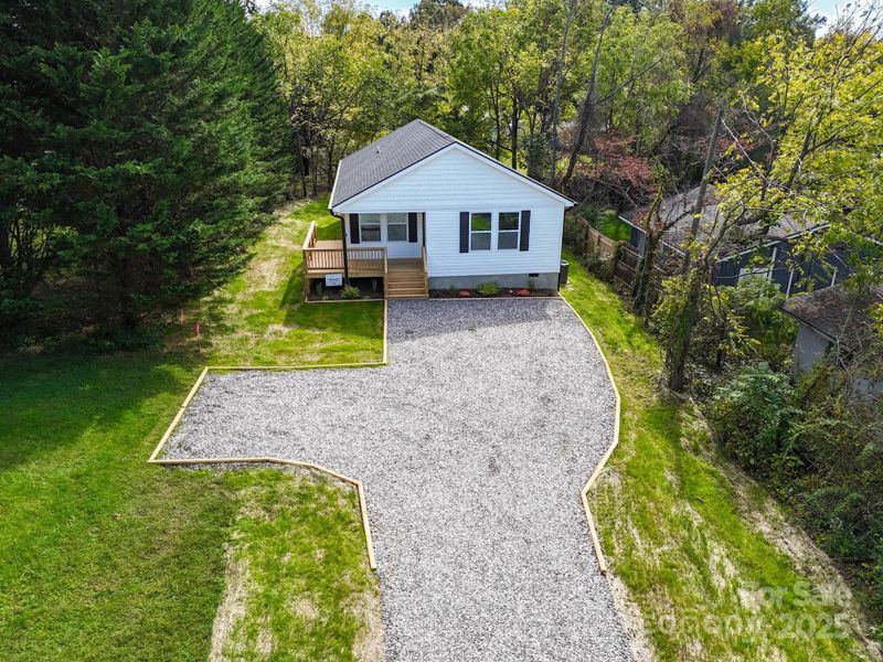 Image 37 of a home in .