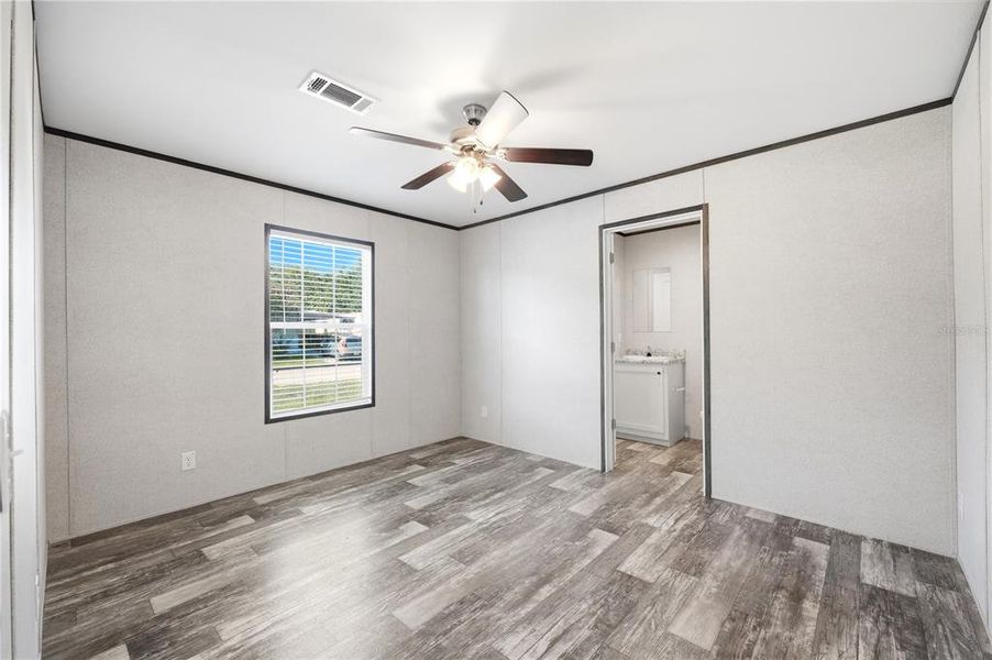 Spacious, unfurnished interior of a new home in , Brooksville (Image 18).