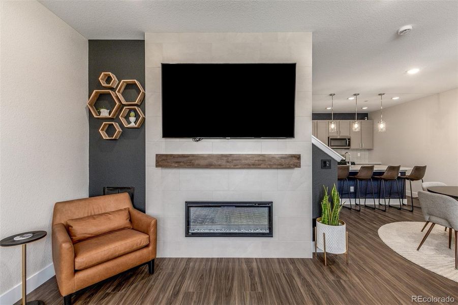 Enjoys your nights in Enjoys your nights in