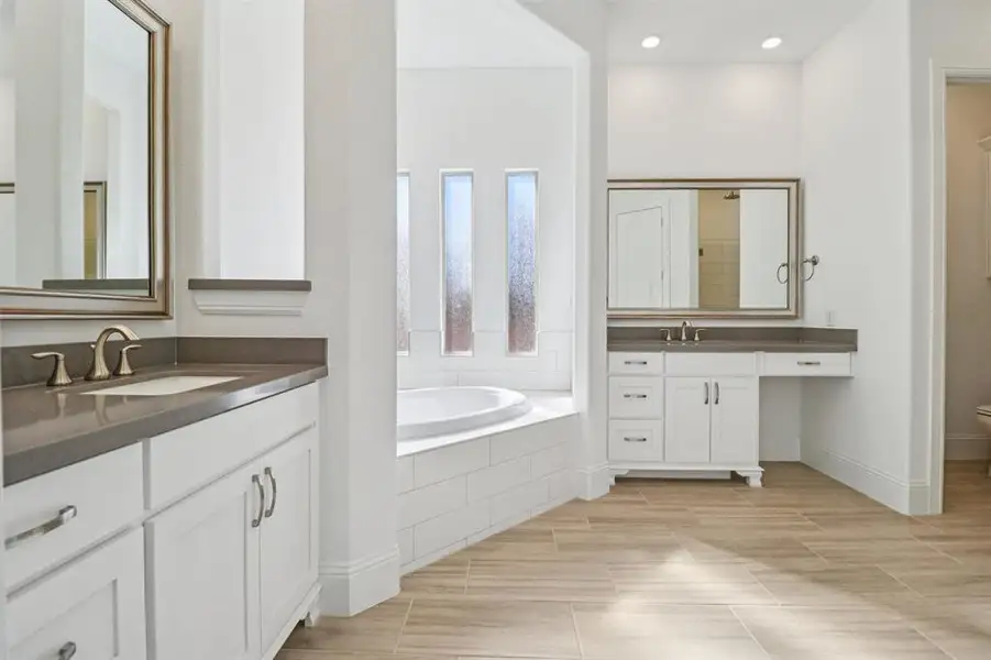 Furnished interior view inside a new home in Gean Estates, Keller (Image 6).