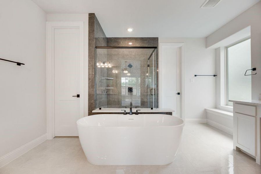 Furnished interior view inside a new home in Heritage Ridge Estates, Plano (Image 14).