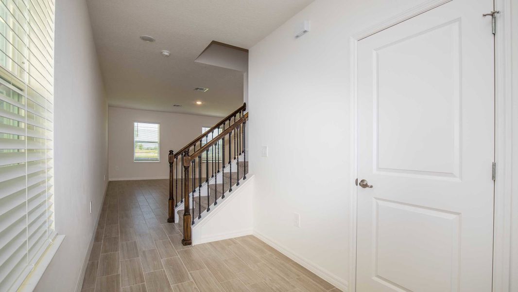 Representative unfurnished interior of a home built from the Glendale by Maronda Homes in Crosswinds, Haines City (Image 9).