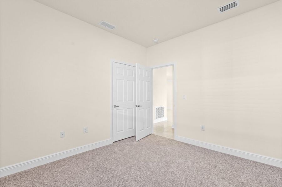 Spacious, unfurnished interior of a new home in Lake Merial, Panama City (Image 22).