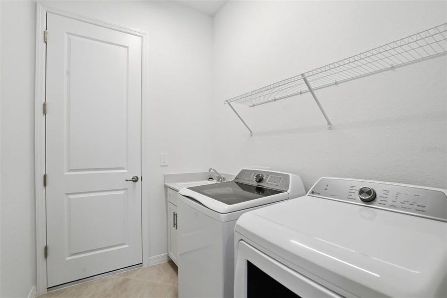 Close-up of interior finishes inside a home in Wellen Park Golf & Country Club, Venice (Image 12).