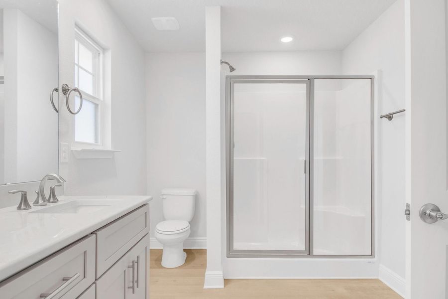 Representative furnished interior of a home built from the Plan 1817 by Adams Homes in Pine Top, Cantonment (Image 11).