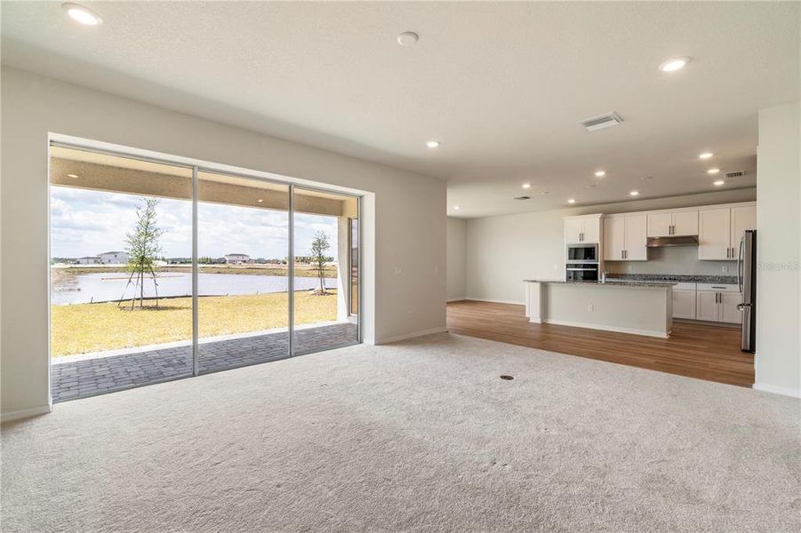 Spacious, unfurnished interior of a new home in , Orlando (Image 20).