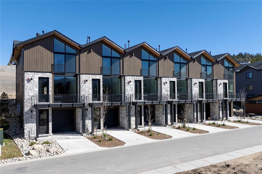 Image 34 of a home in . Image 34 of a home in .