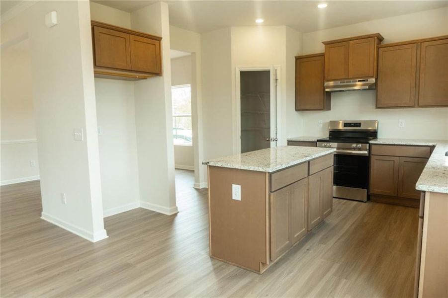 Furnished interior view inside a new home in , Jefferson (Image 5).