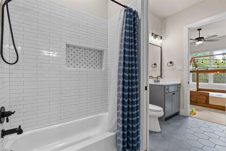 Furnished interior view inside a new home in , Van Alstyne (Image 32). Furnished interior view inside a new home in , Van Alstyne (Image 32).