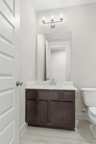 Representative image. Features, selections and colors may vary.