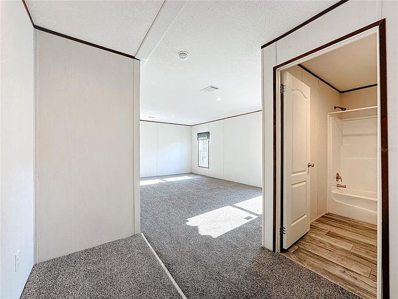 Spacious, unfurnished interior of a new home in , Pomona Park (Image 31).