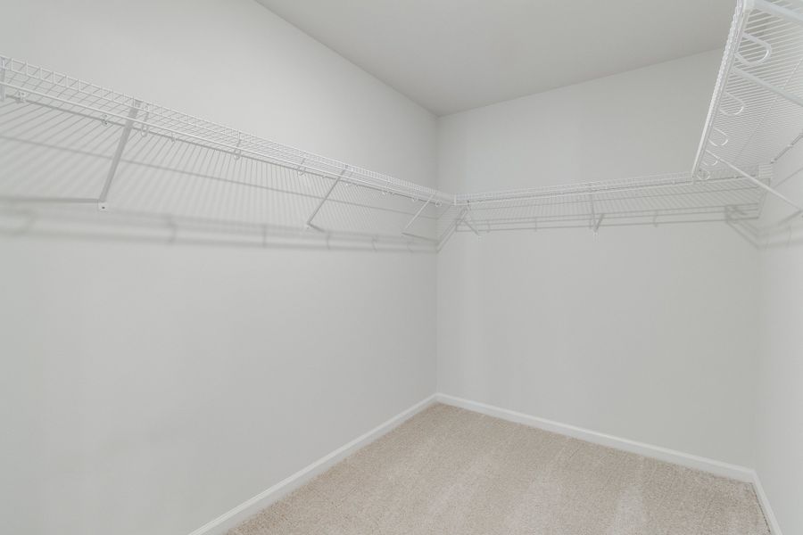 Spacious, unfurnished interior of a new home in Ellington, Elgin (Image 28).