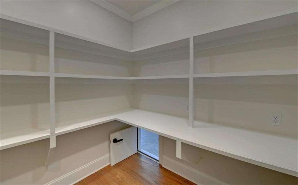 Spacious, unfurnished interior of a new home in , Clarkesville (Image 51).