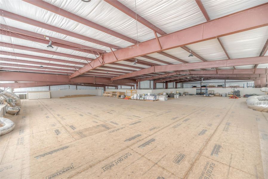 Storage area inside the 15,000 sqft barndominium(BuildiNg A) Storage area inside the 15,000 sqft barndominium(BuildiNg A)