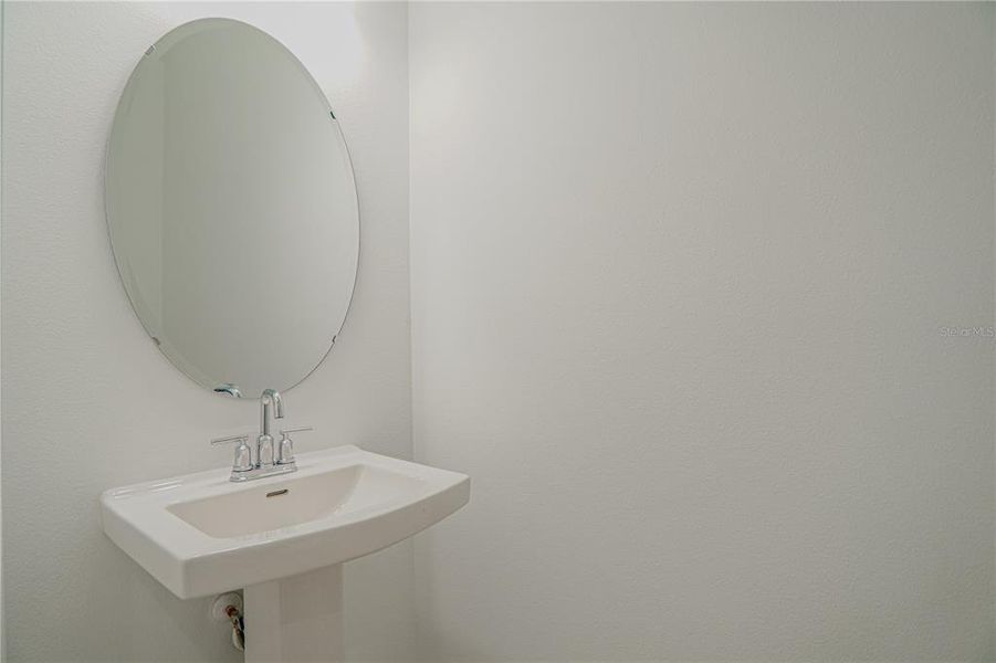 Furnished interior view inside a new home in , Winter Garden (Image 4).