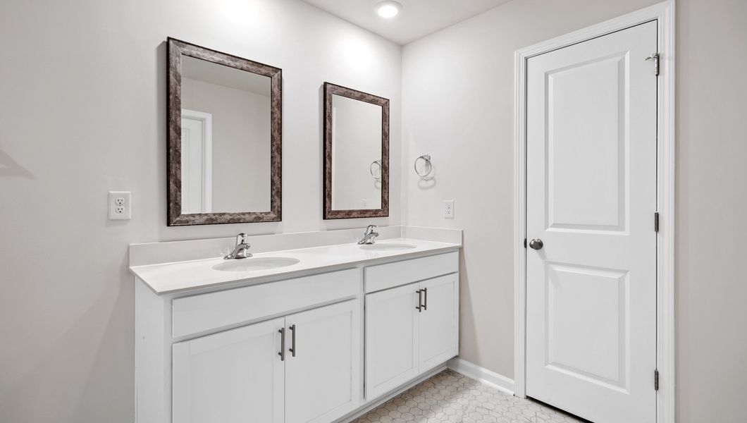 Representative furnished interior of a home built from the Elston by D.R. Horton in Varner Station, Woodruff (Image 11).