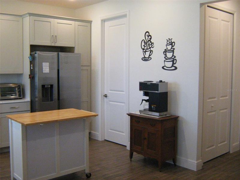 Furnished interior view inside a new home in , Lady Lake (Image 4).