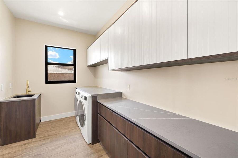 Furnished interior view inside a new home in , Cape Coral (Image 15).