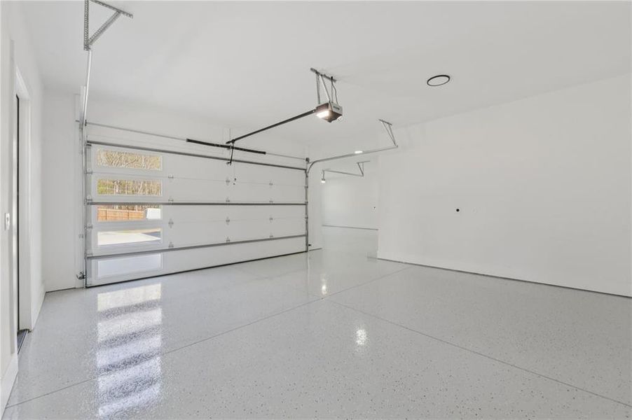 Spacious, unfurnished interior of a new home in , Grayson (Image 40).