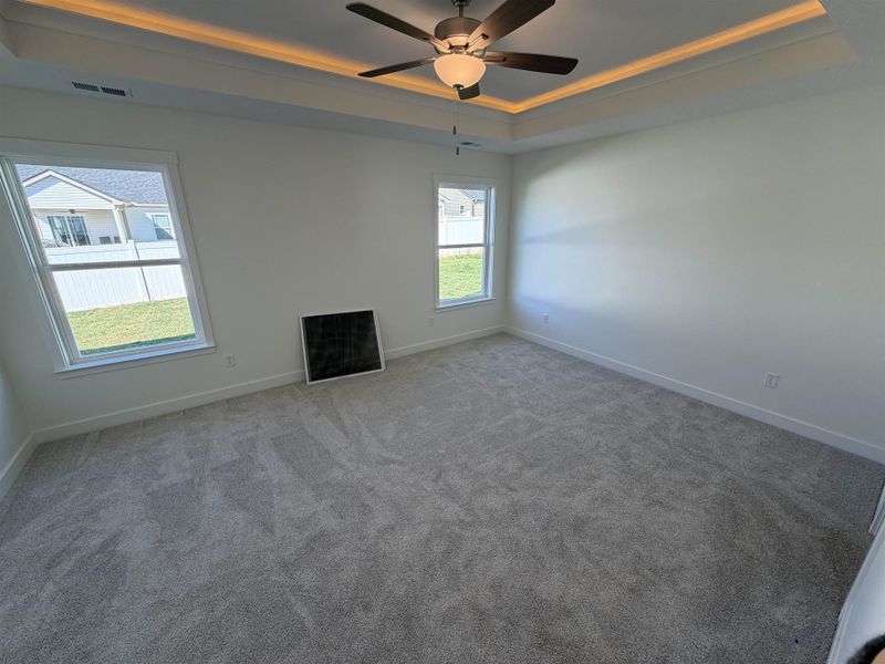 Spacious, unfurnished interior of a new home in Cleveland Meadows, Spartanburg (Image 7).