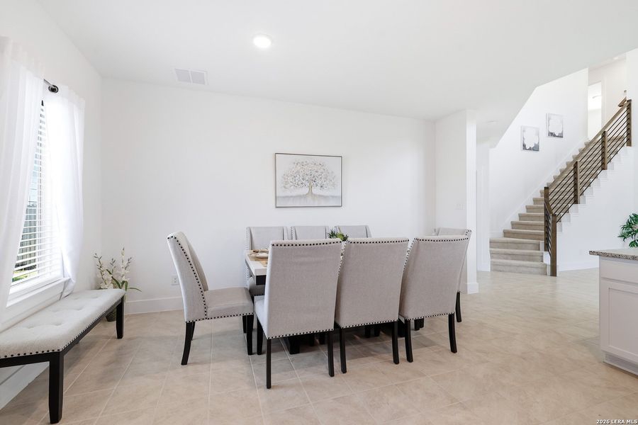 Furnished interior view inside a new home in , Seguin (Image 24).