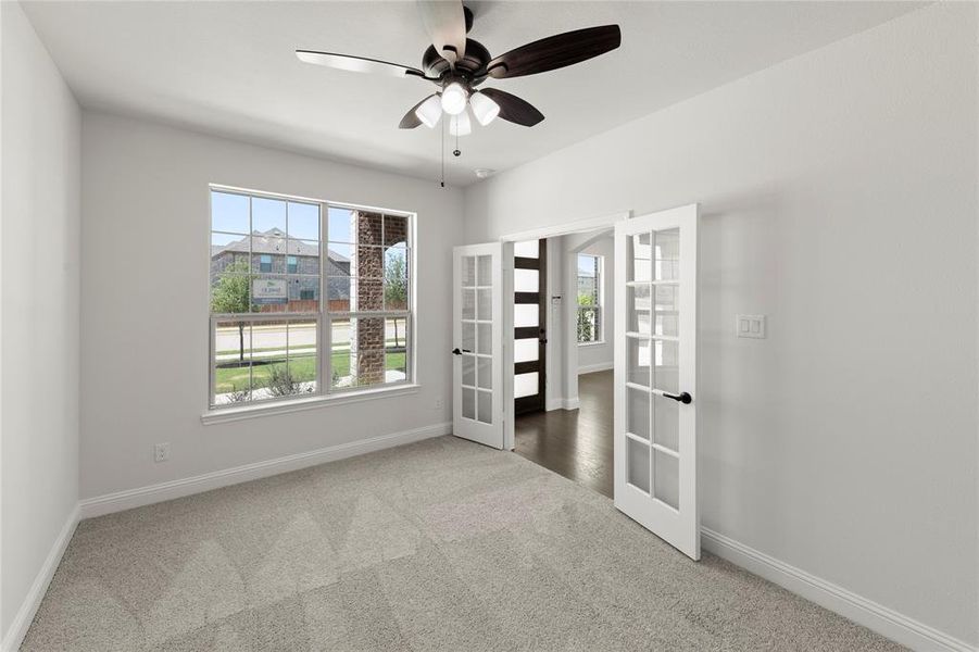 Image 29 of a home in Lovers Landing. Image 29 of a home in Lovers Landing.