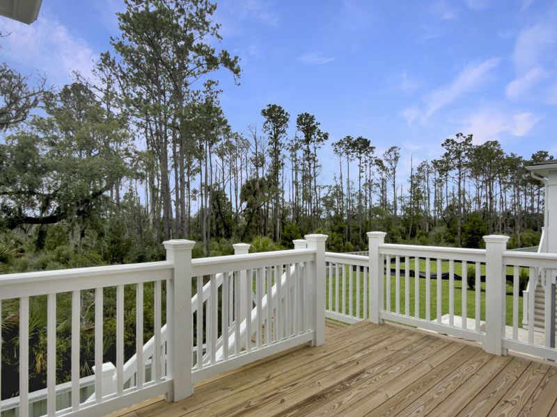 Exterior details and patio area of a home in Liberty Hill Farm, Mount Pleasant (Image 4).